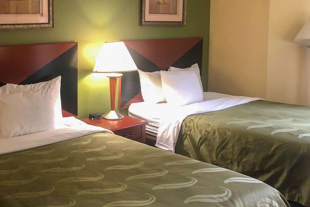 Quality Inn Baytown - Houston East photo 42