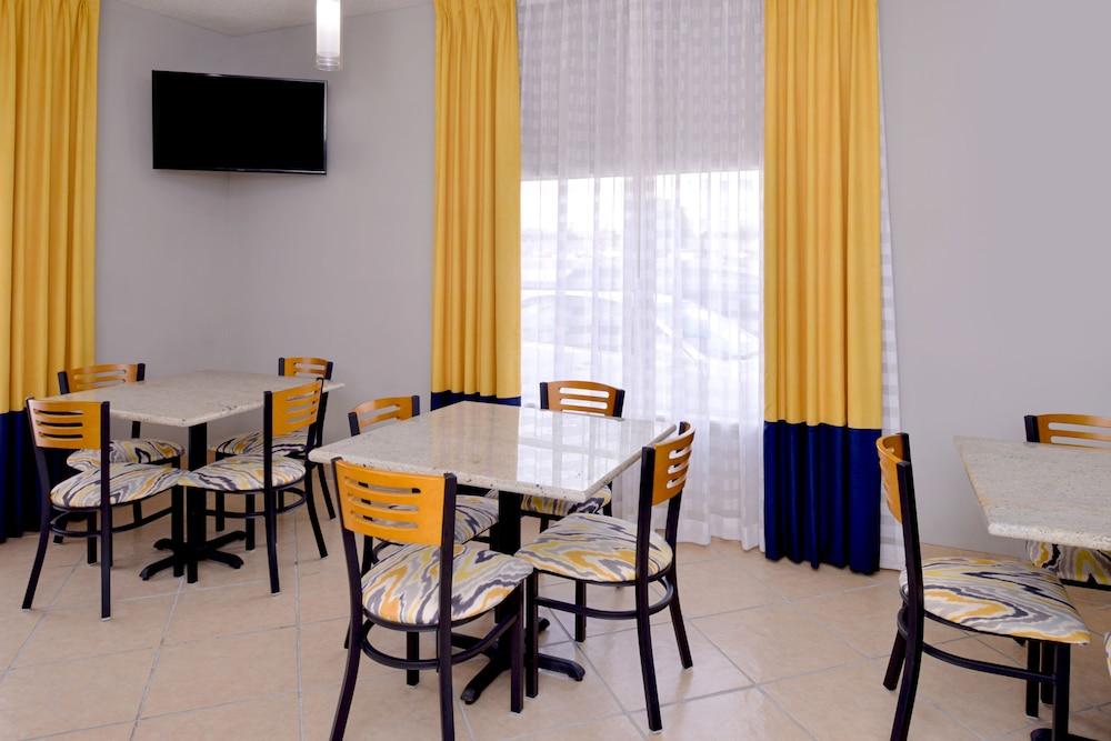 Americas Best Value Inn Monroeville photo 26