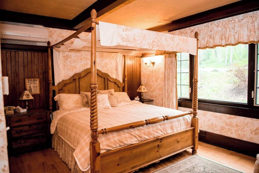 Springside Inn photo 24