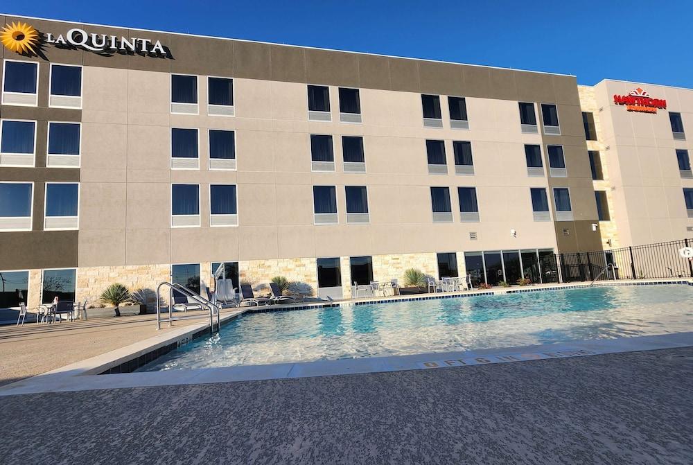 Hawthorn Extended Stay by Wyndham Del Rio photo 29