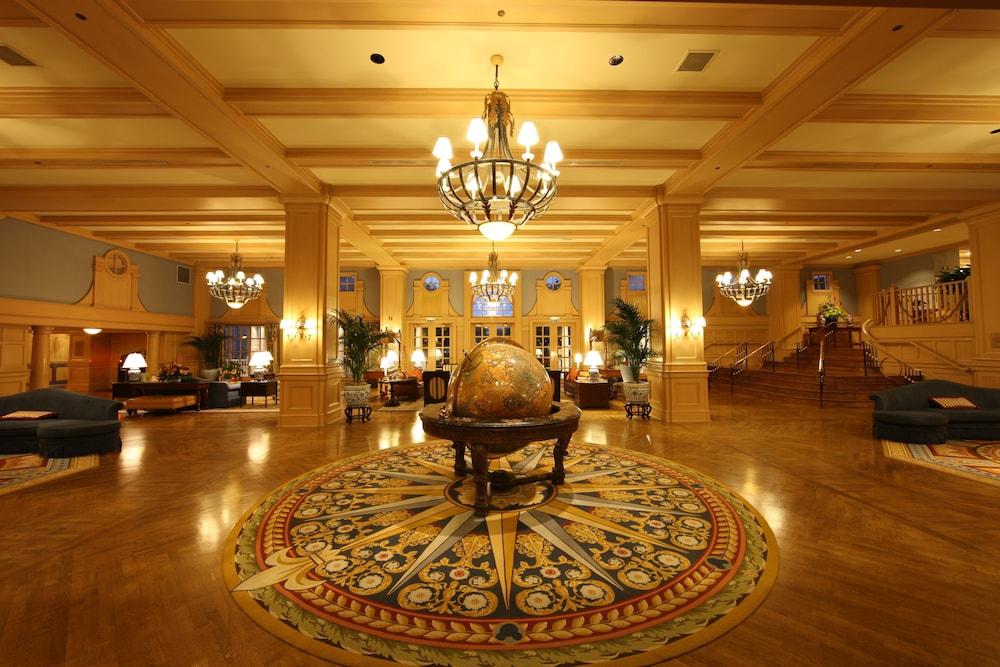 Disney's Yacht Club Resort photo 2