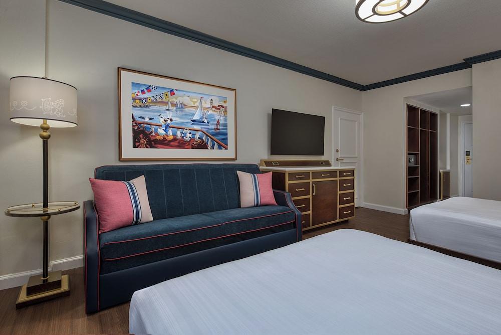 Disney's Yacht Club Resort photo 3