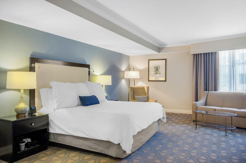 The Riverfront Hotel New Orleans photo 52