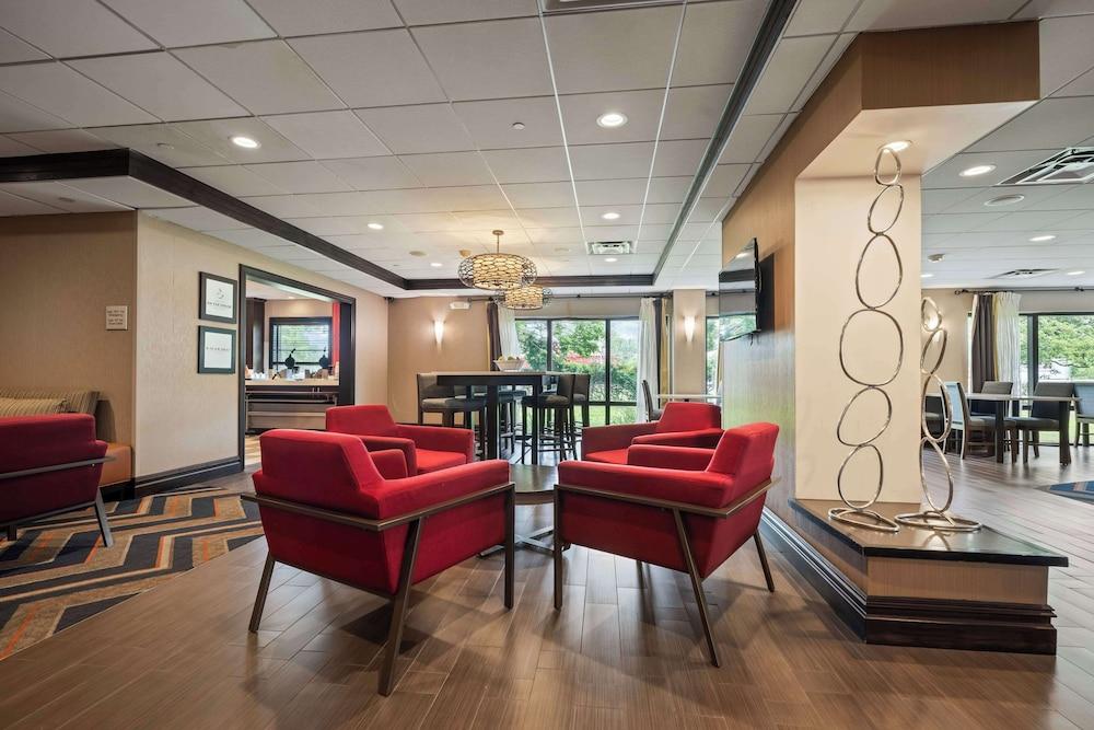 Hampton Inn Ridgefield Park photo 5