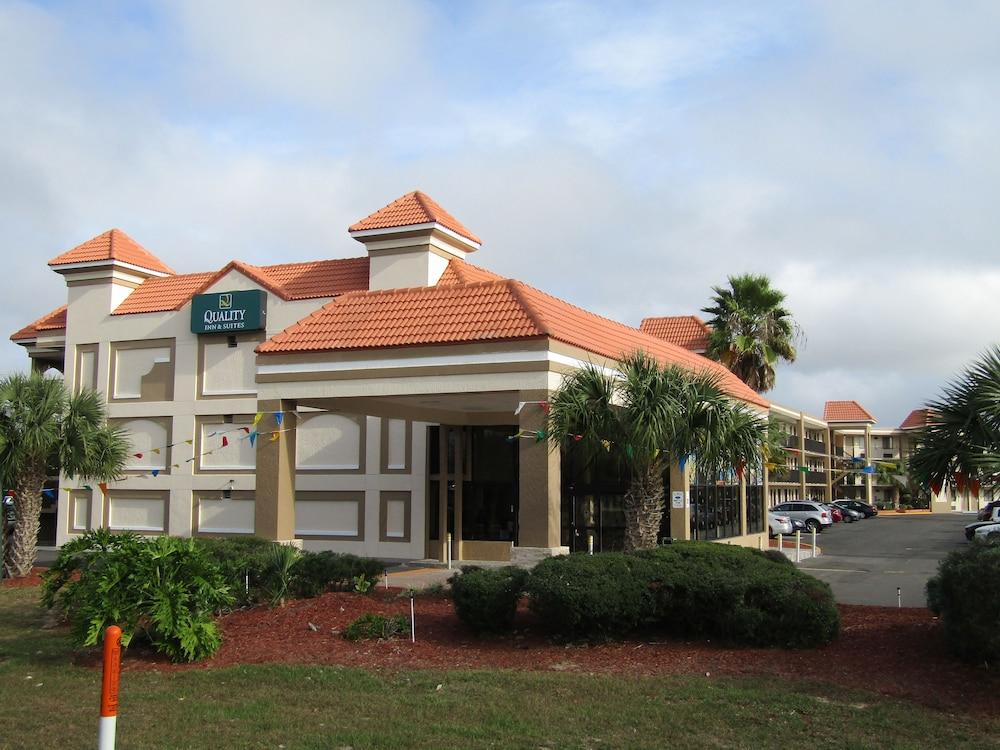 Quality Inn & Suites Kissimmee by The Lake photo 1
