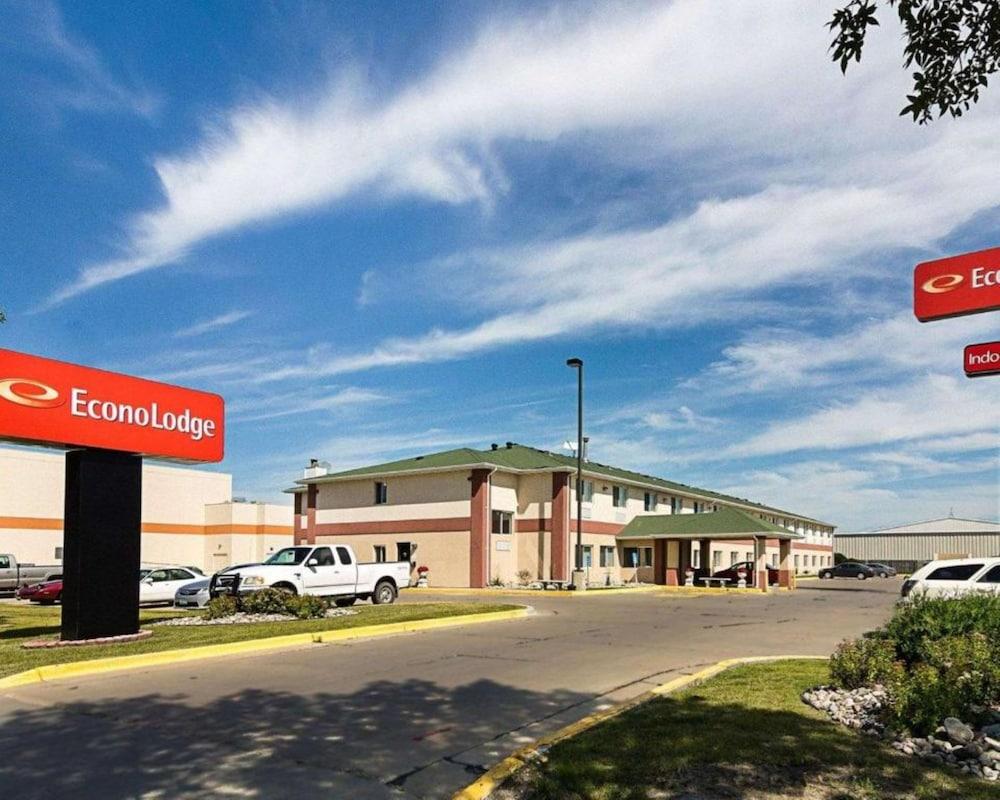 Econo Lodge Fargo - West Acres photo 8