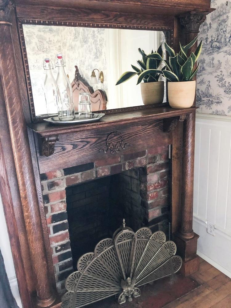 The Weller House photo 27