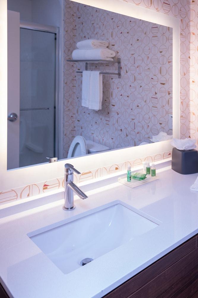 Holiday Inn NW Houston Beltway 8 by IHG photo 48