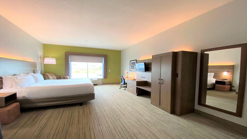 Holiday Inn Express & Suites Somerset Central by IHG photo 22