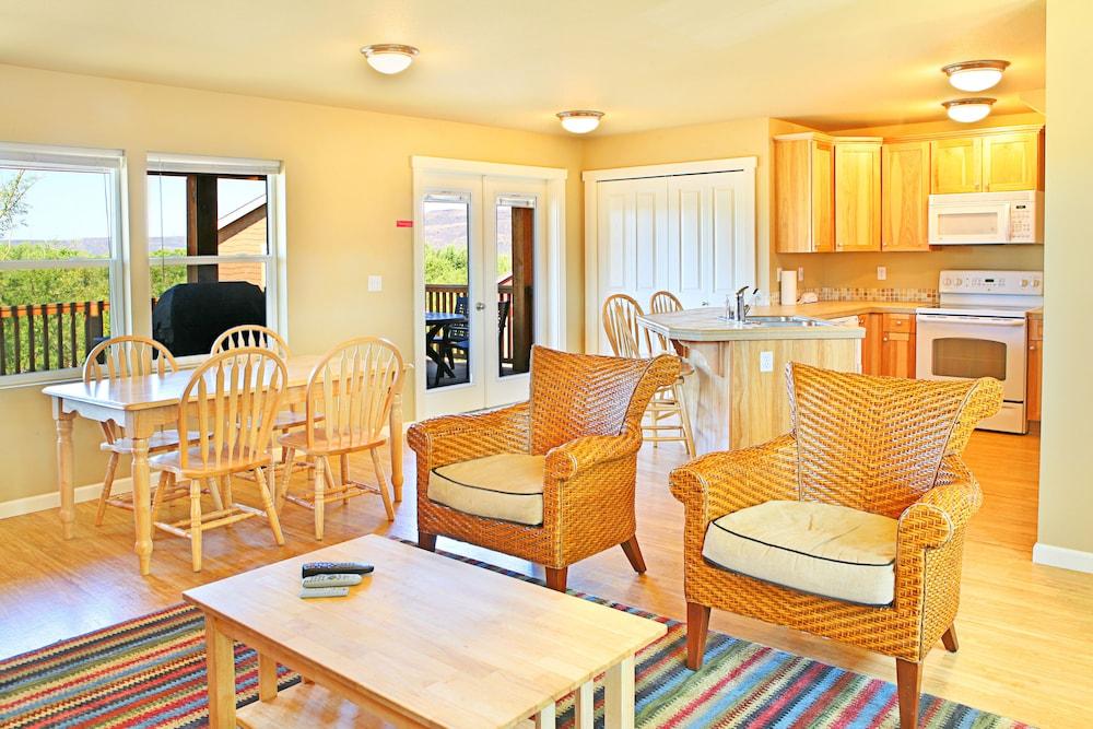 Sunbanks Lake Resort photo 3