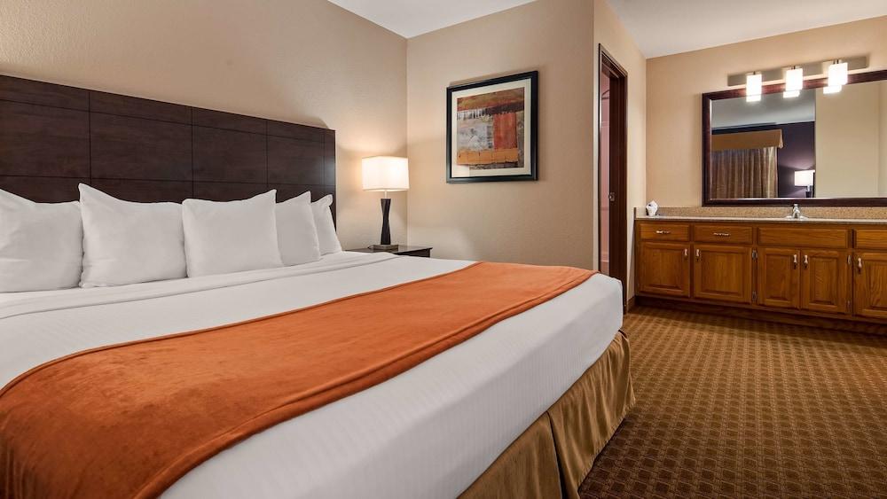 Best Western Flora Inn photo 10