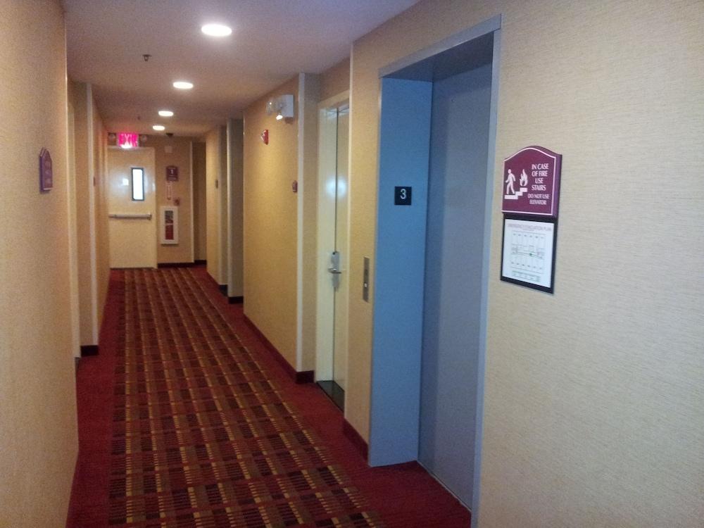 Hotel Bliss photo 22