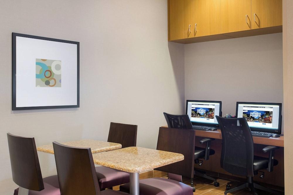 Springhill Suites Mount Laurel photo 8