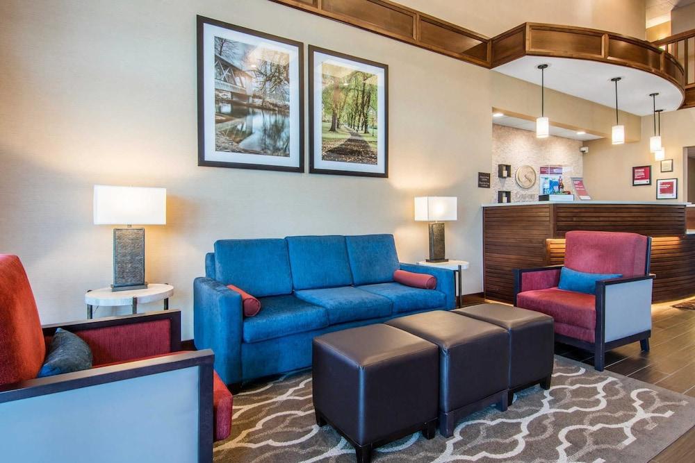 Comfort Suites Linn County photo 33