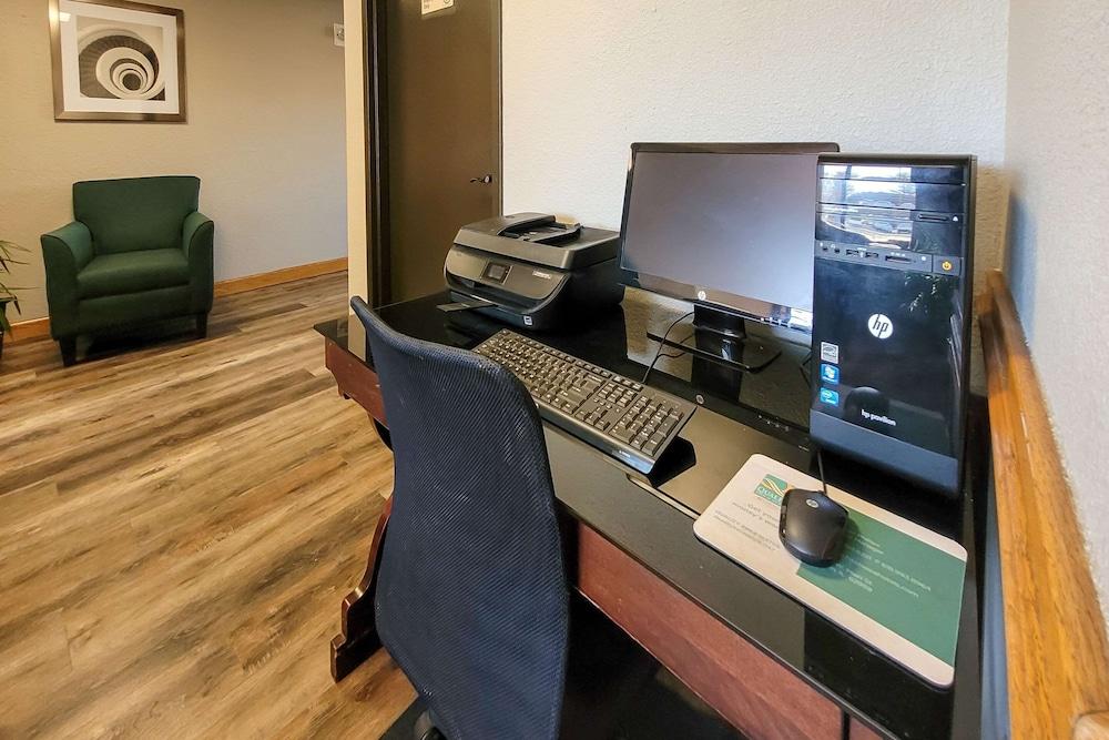 Quality Inn & Suites Marion photo 36
