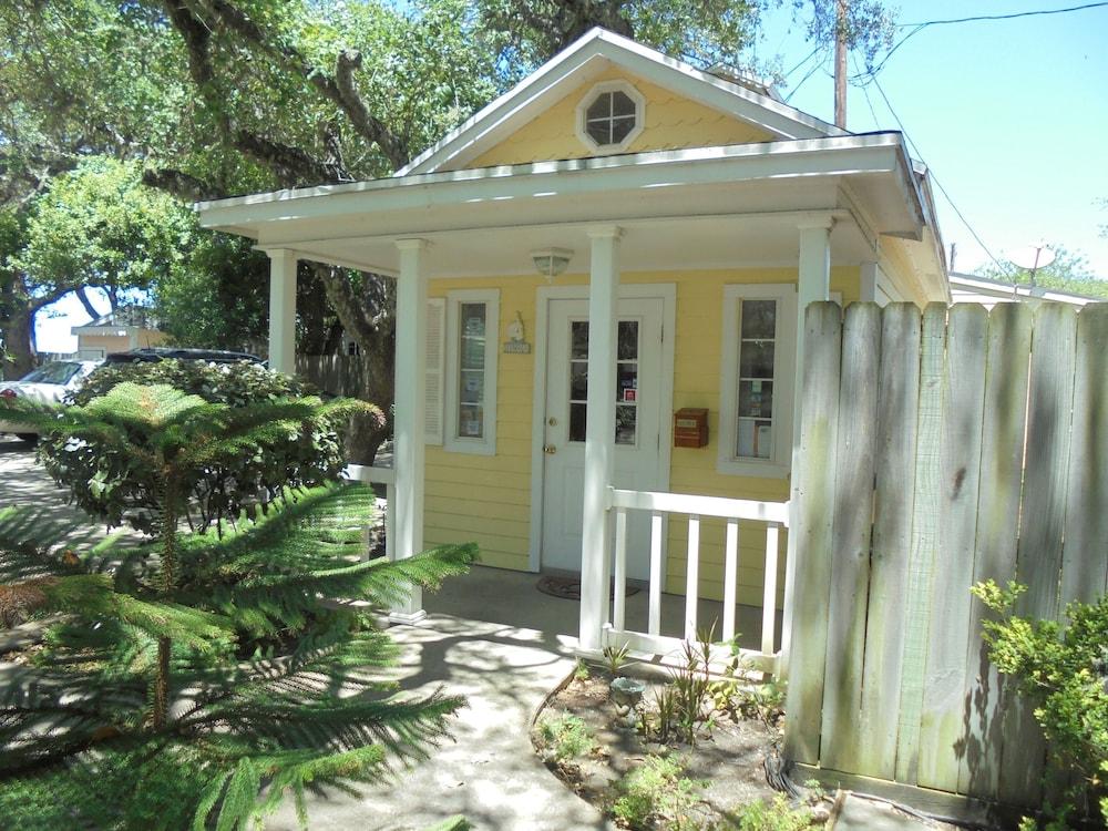 Pelican Bay Resort photo 78