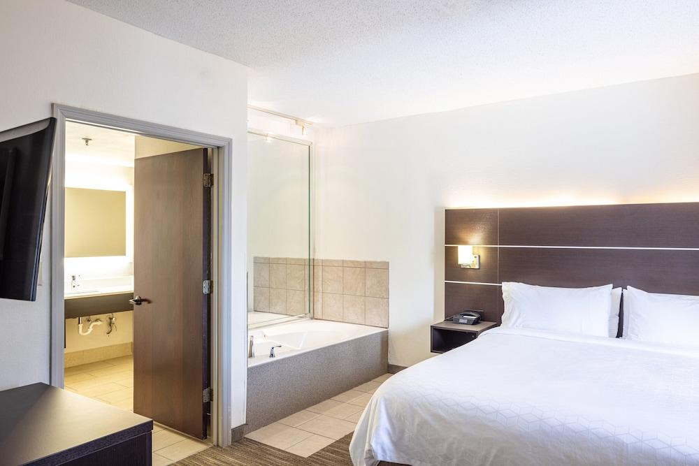 Holiday Inn Express Ft Payne by IHG photo 30