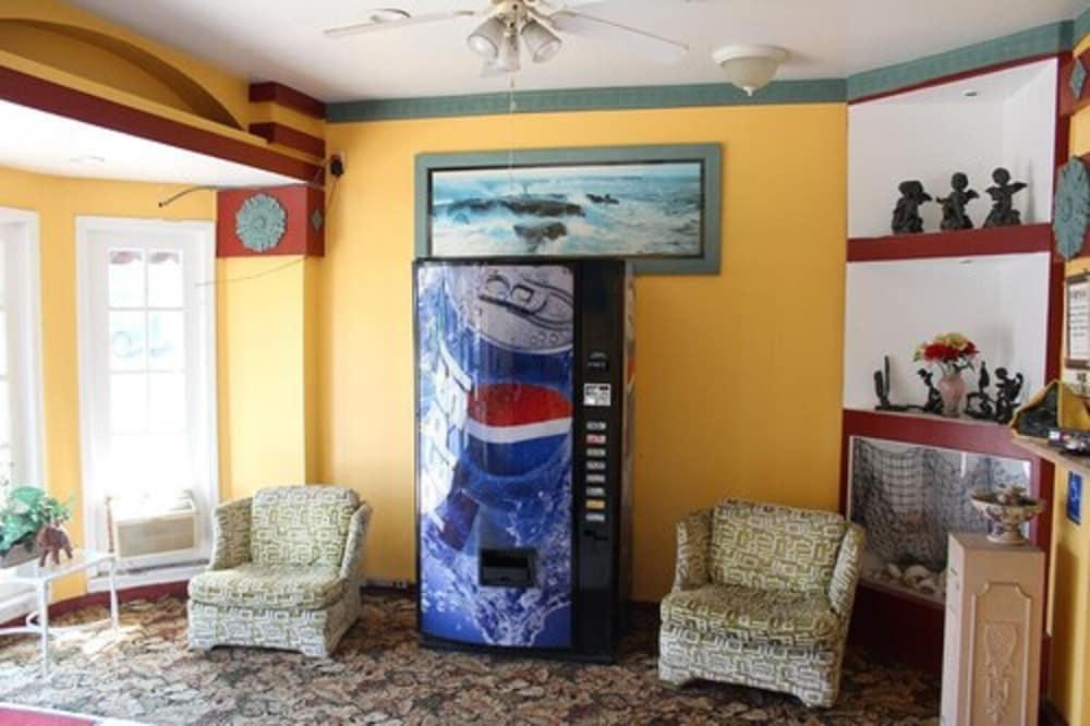 Oceanside Inn and Suites photo 7