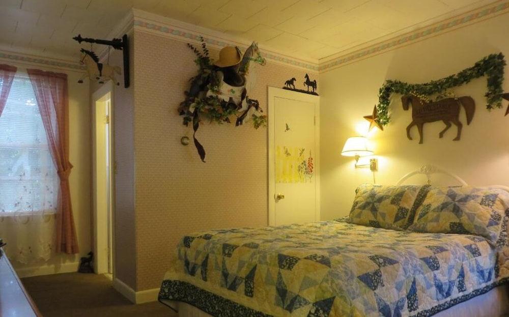 Lake Winnipesaukee Motel photo 20