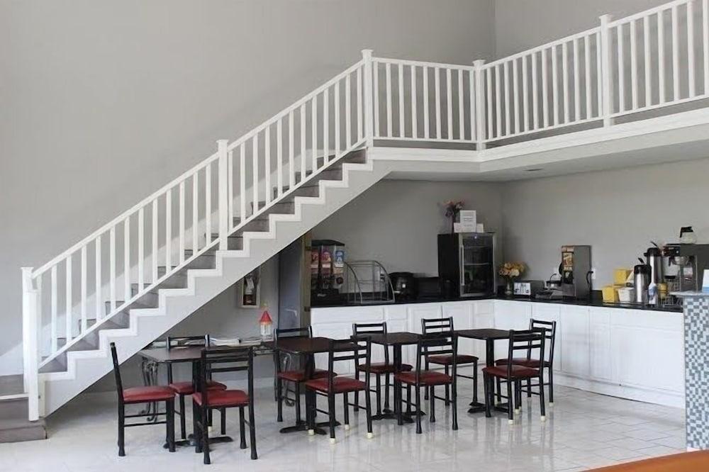 Rodeway Inn Jackson Northwest photo 34
