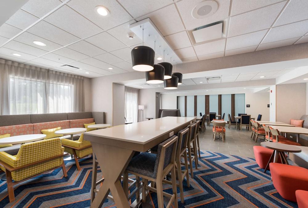 Hampton Inn Niles photo 19