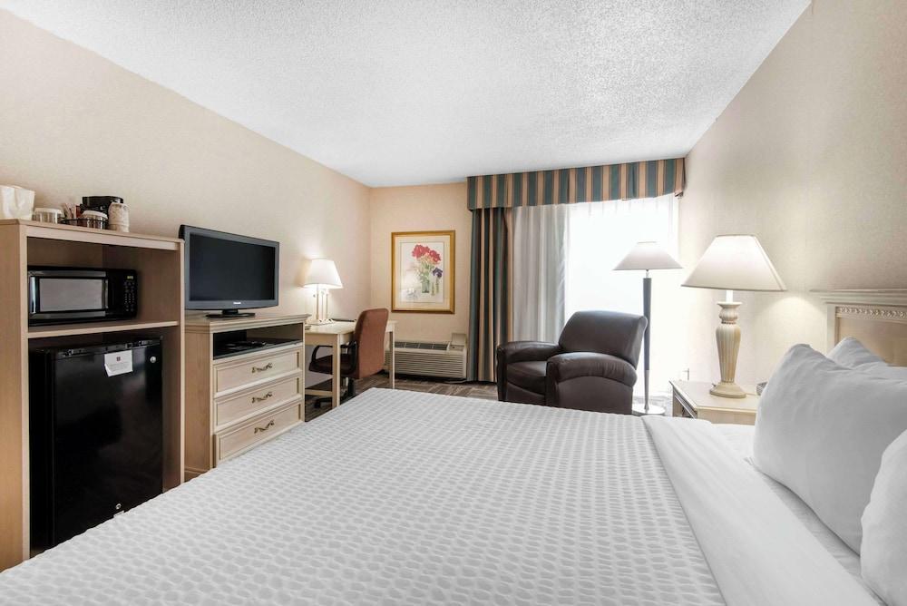 Clarion Inn Grand Junction photo 45