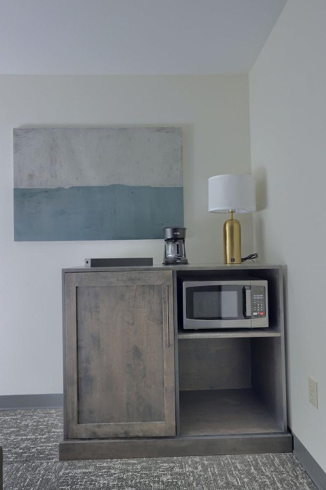 Lititz Pointe Inn and Suites photo 11