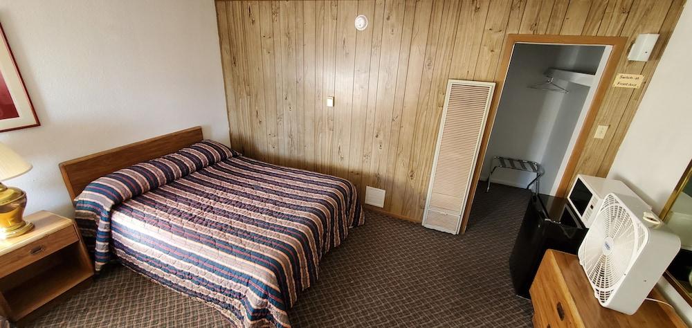 Budget Inn photo 37