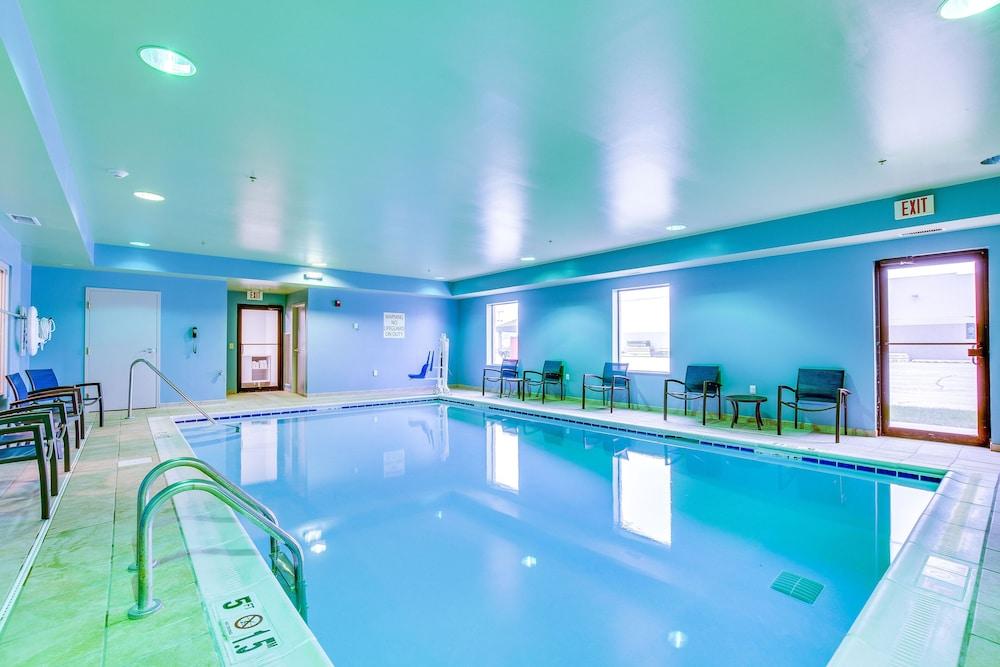 Holiday Inn Express Vincennes by IHG photo 21