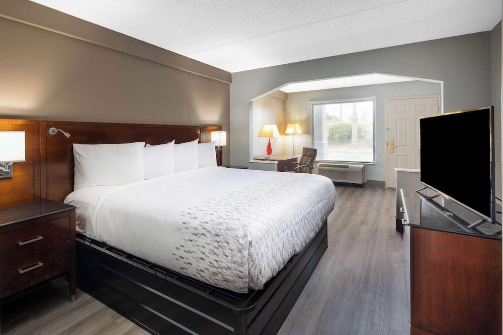 Baymont by Wyndham Covington photo 10