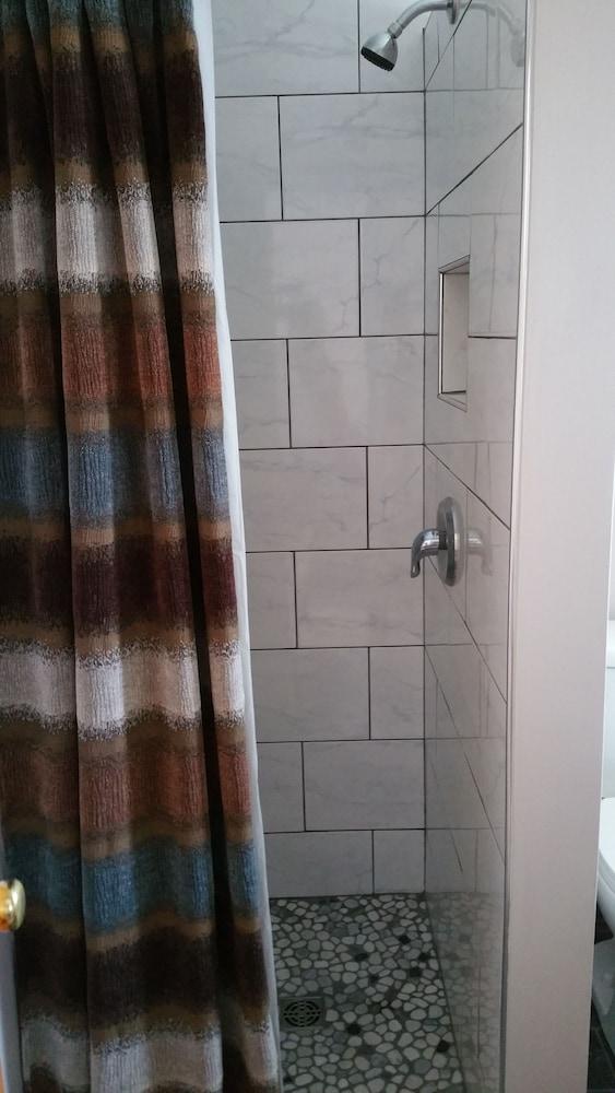 Torch Bay Inn photo 24