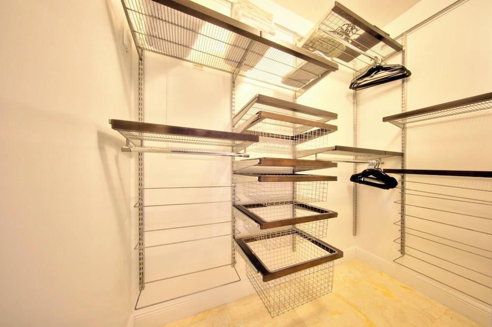 South City Suites photo 21