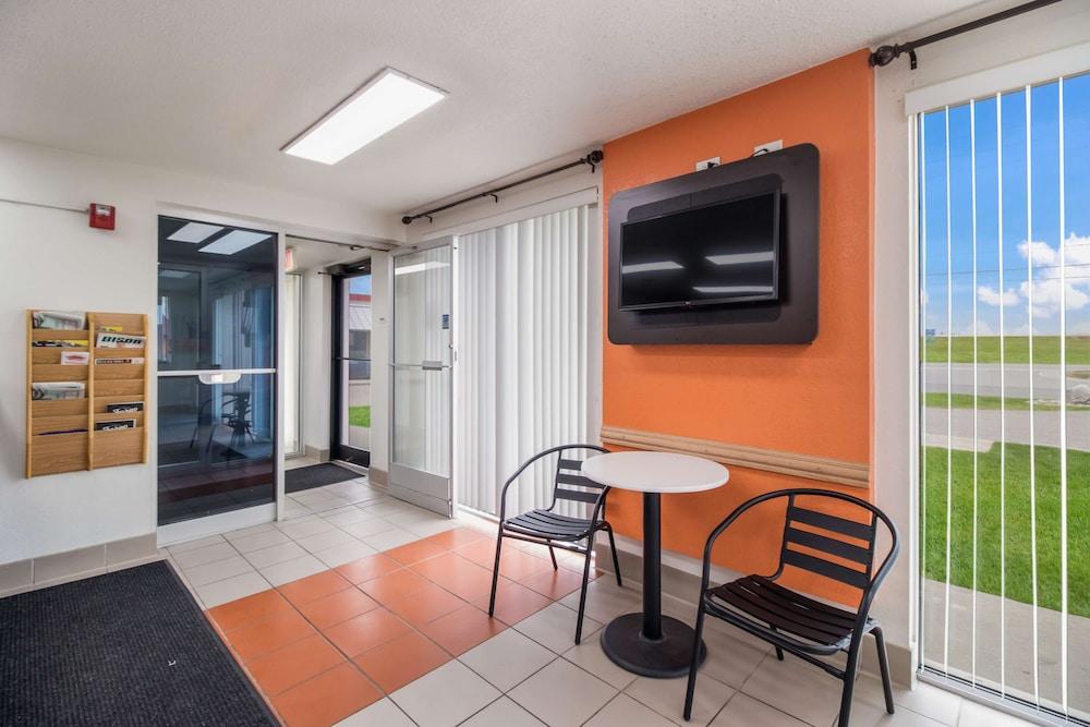 Park Inn by Radisson, Fargo West Acres photo 8
