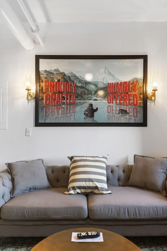 Hood River Hotel photo 27