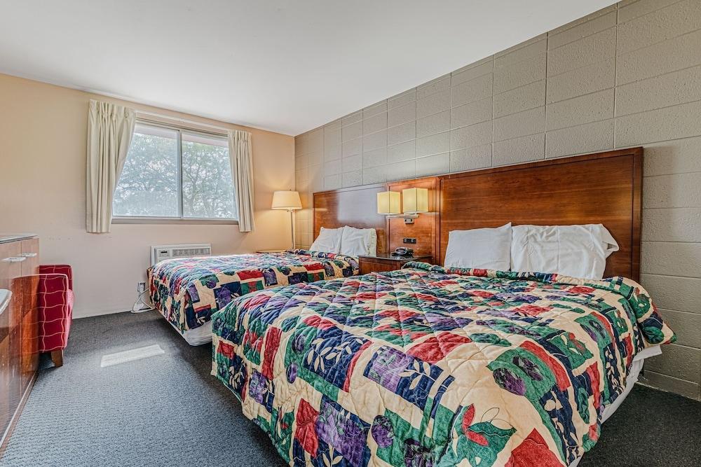 Skyview Inn photo 5