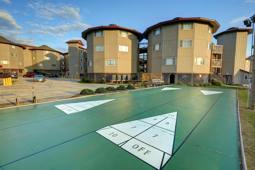 Outer Banks Beach Club photo 59