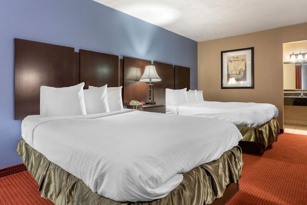 Dutchland Motel photo 34