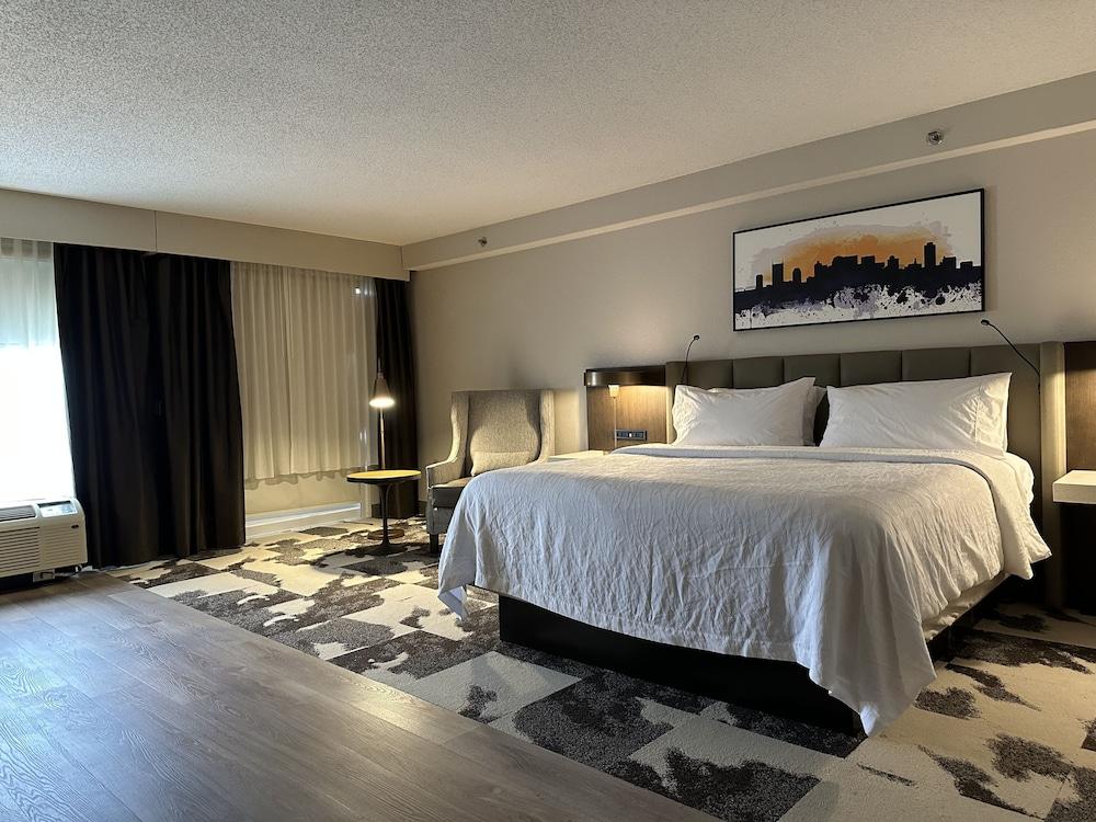 Crowne Plaza Nashville Airport by IHG photo 5