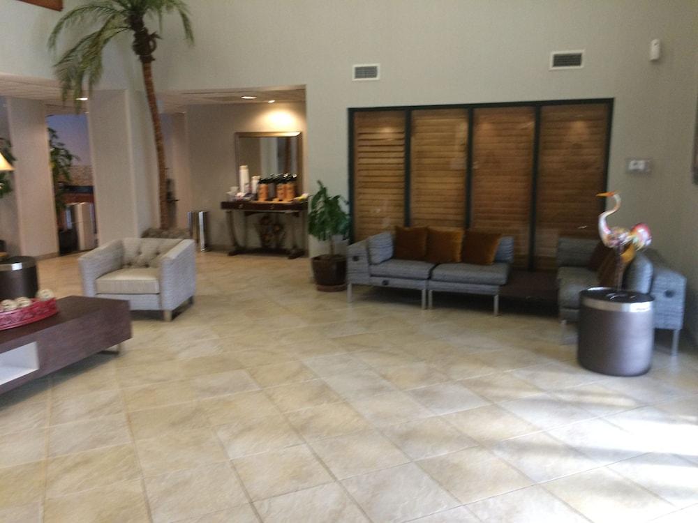 Wingate by Wyndham - Destin FL photo 3