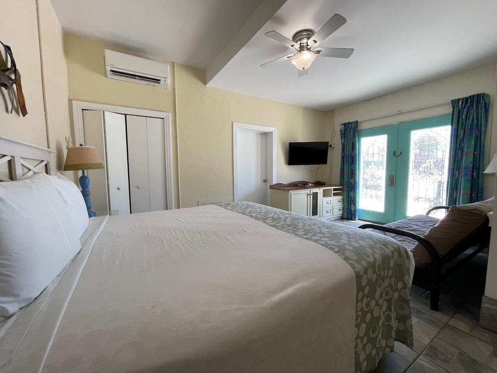 Magic Beach Motel photo 16