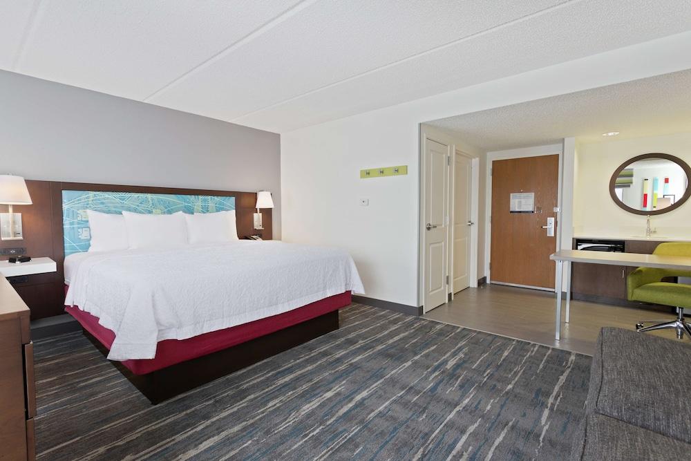 Hampton Inn & Suites Orlando Intl Dr N photo 8