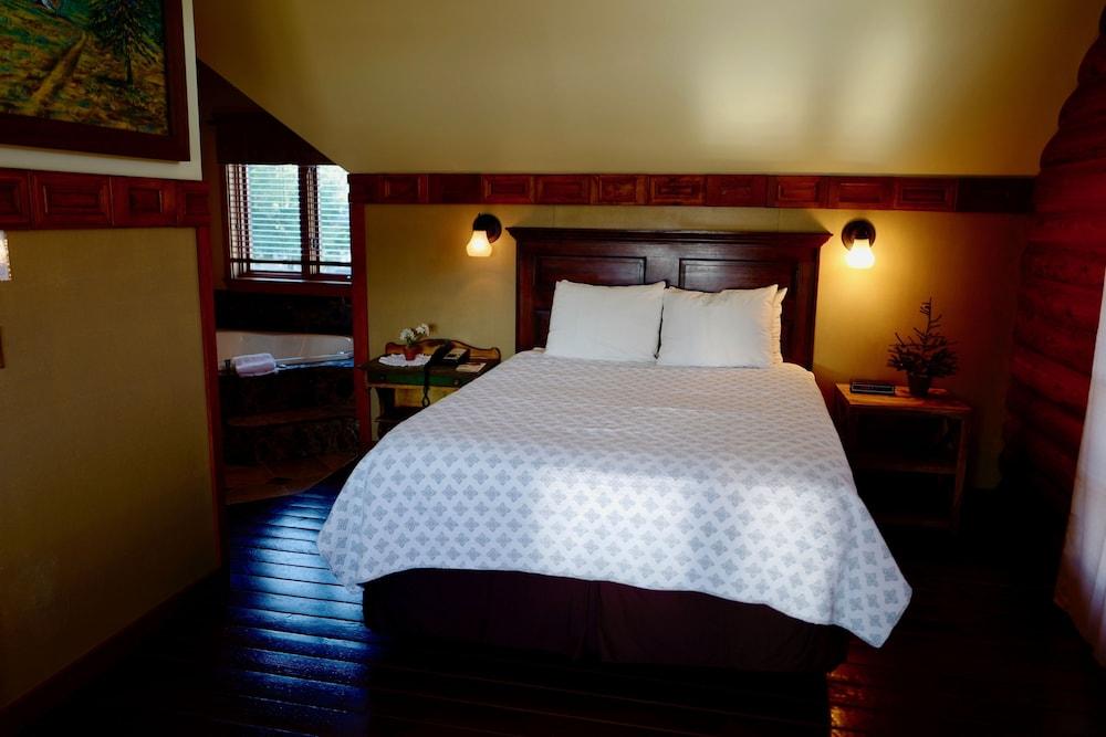 Sumas Mountain Lodge photo 77