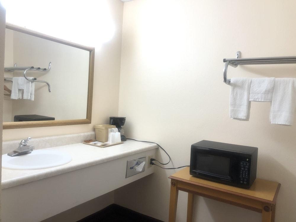 Travel Inn Hazen photo 24