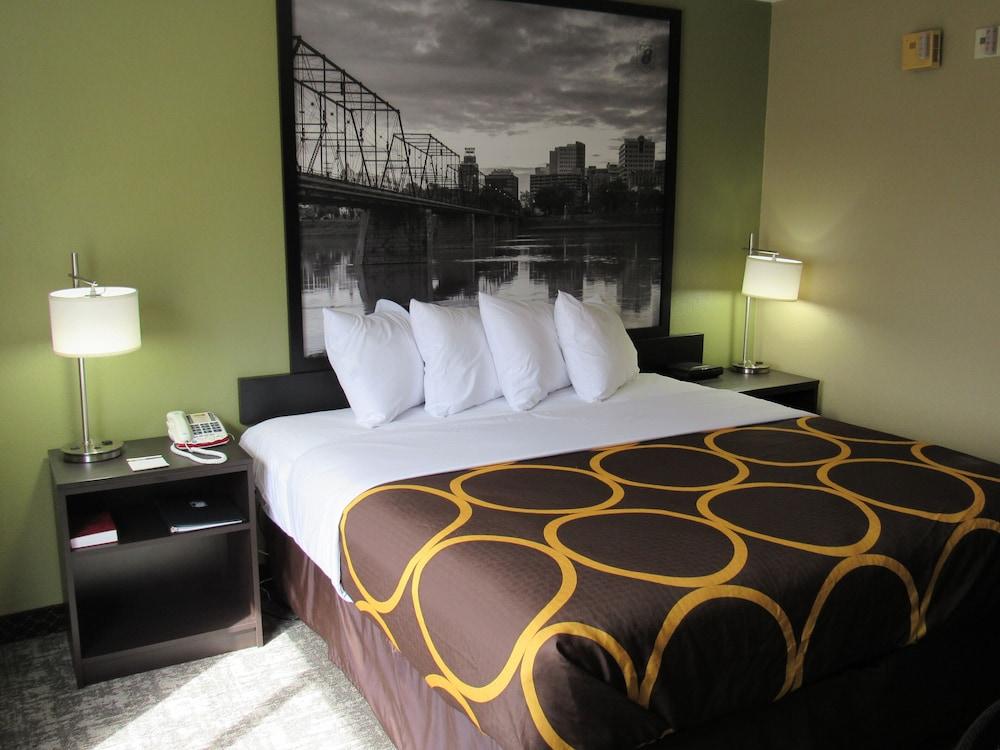 Super 8 by Wyndham New Cumberland photo 44