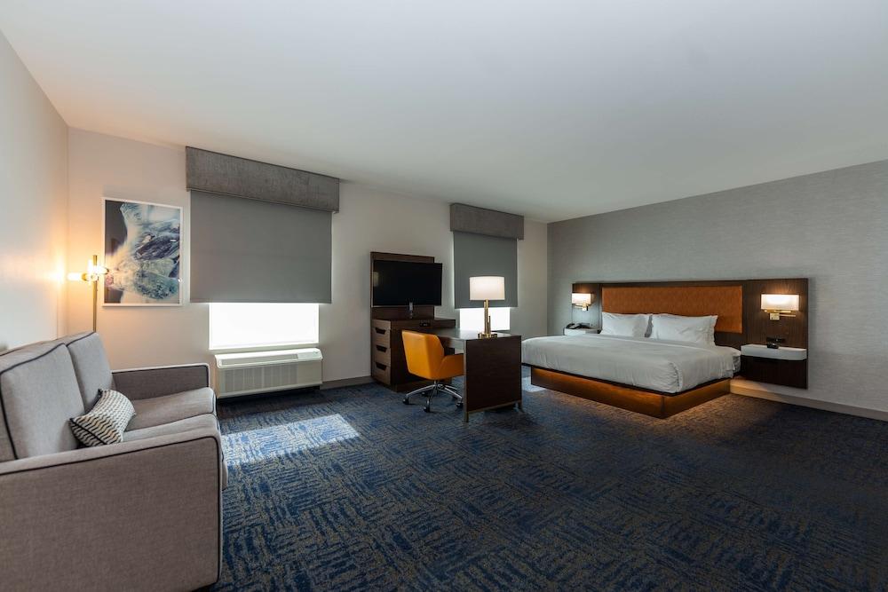 Hampton Inn & Suites Houston Sugar Land photo 25