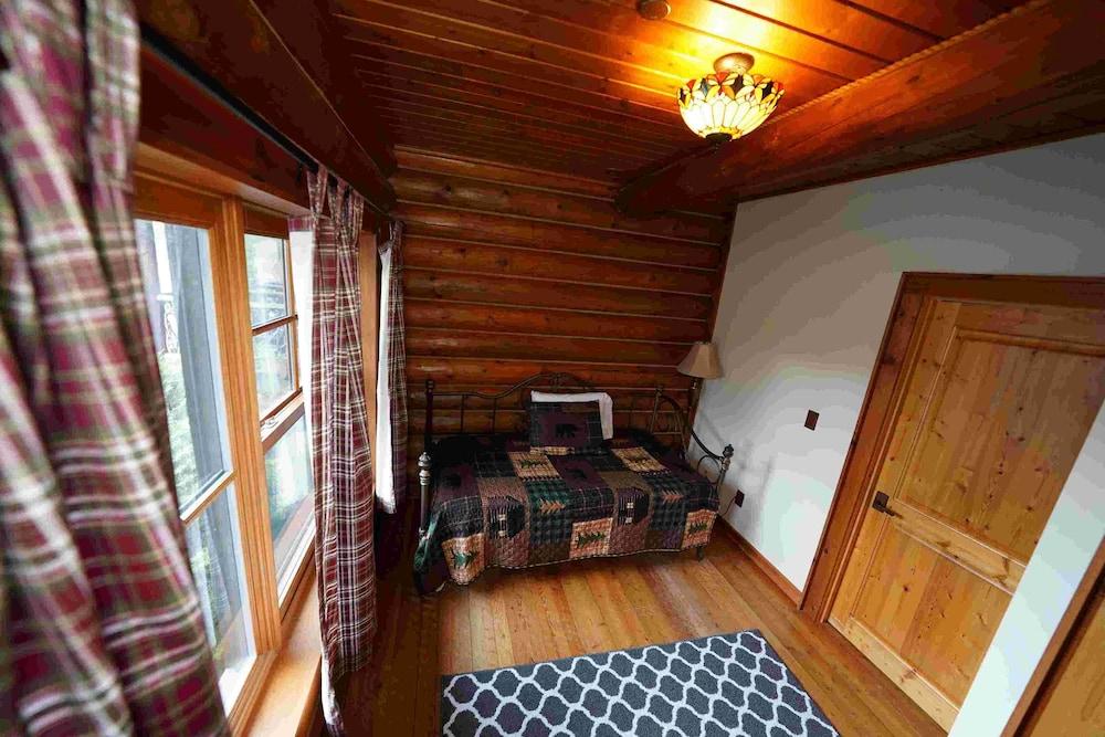 Ampersand Bay Resort photo 51