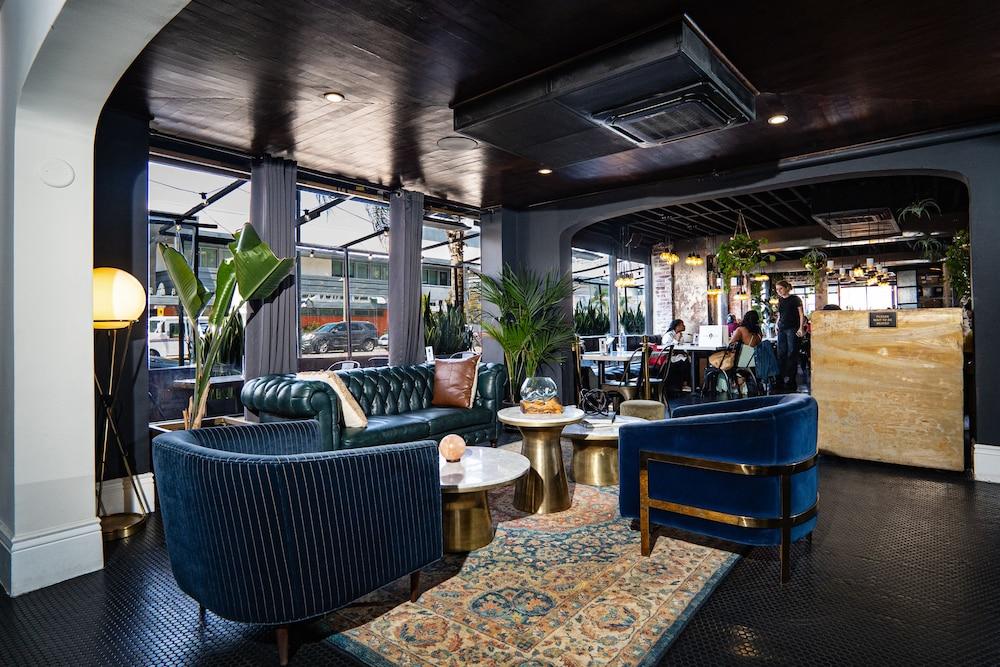 H Hotel photo 52