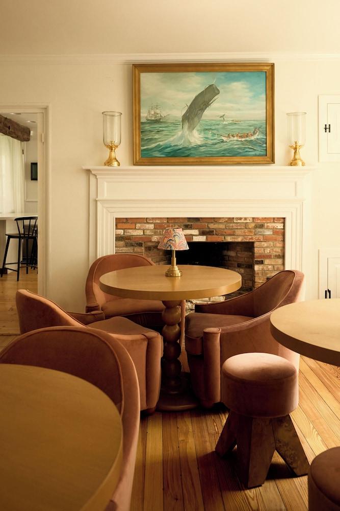 Sawyer House photo 40