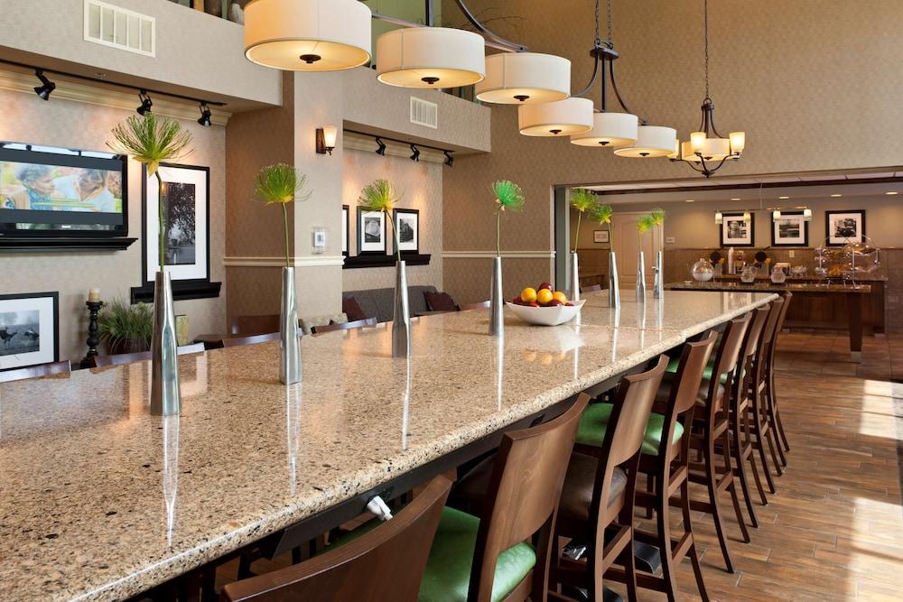 Hampton Inn & Suites Lincoln - Northeast I-80 photo 22