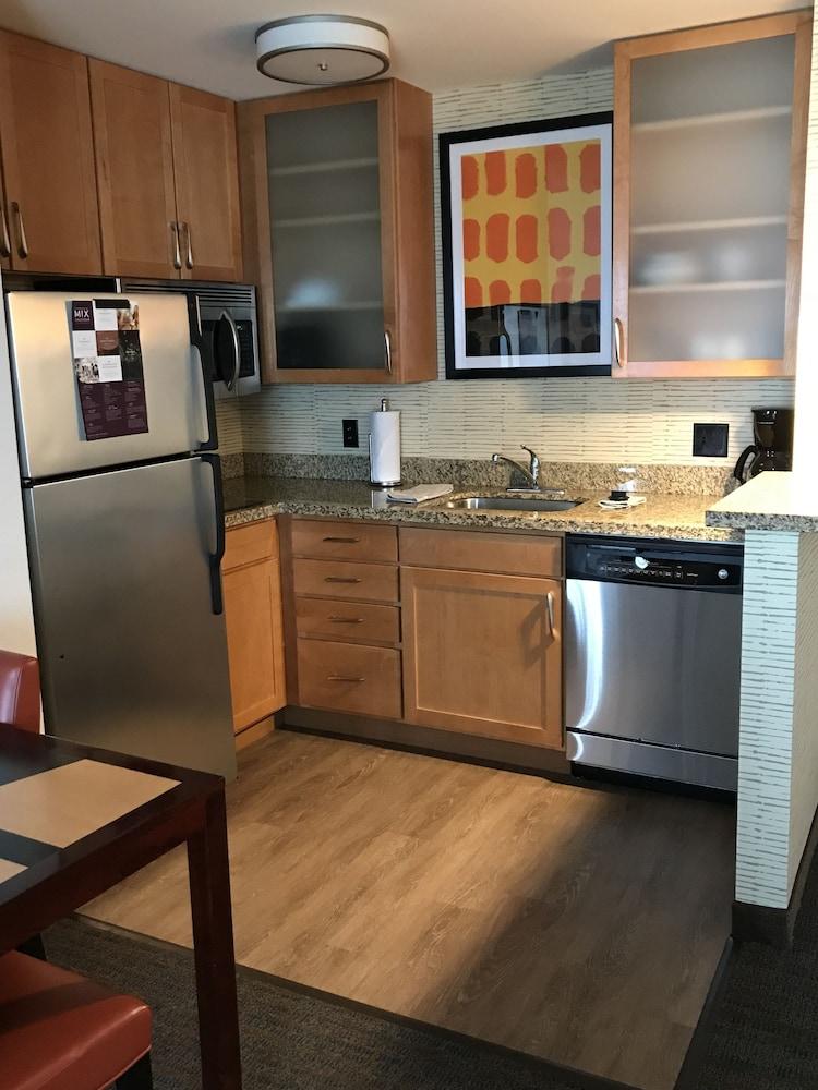 Residence Inn by Marriott Lincoln South photo 12